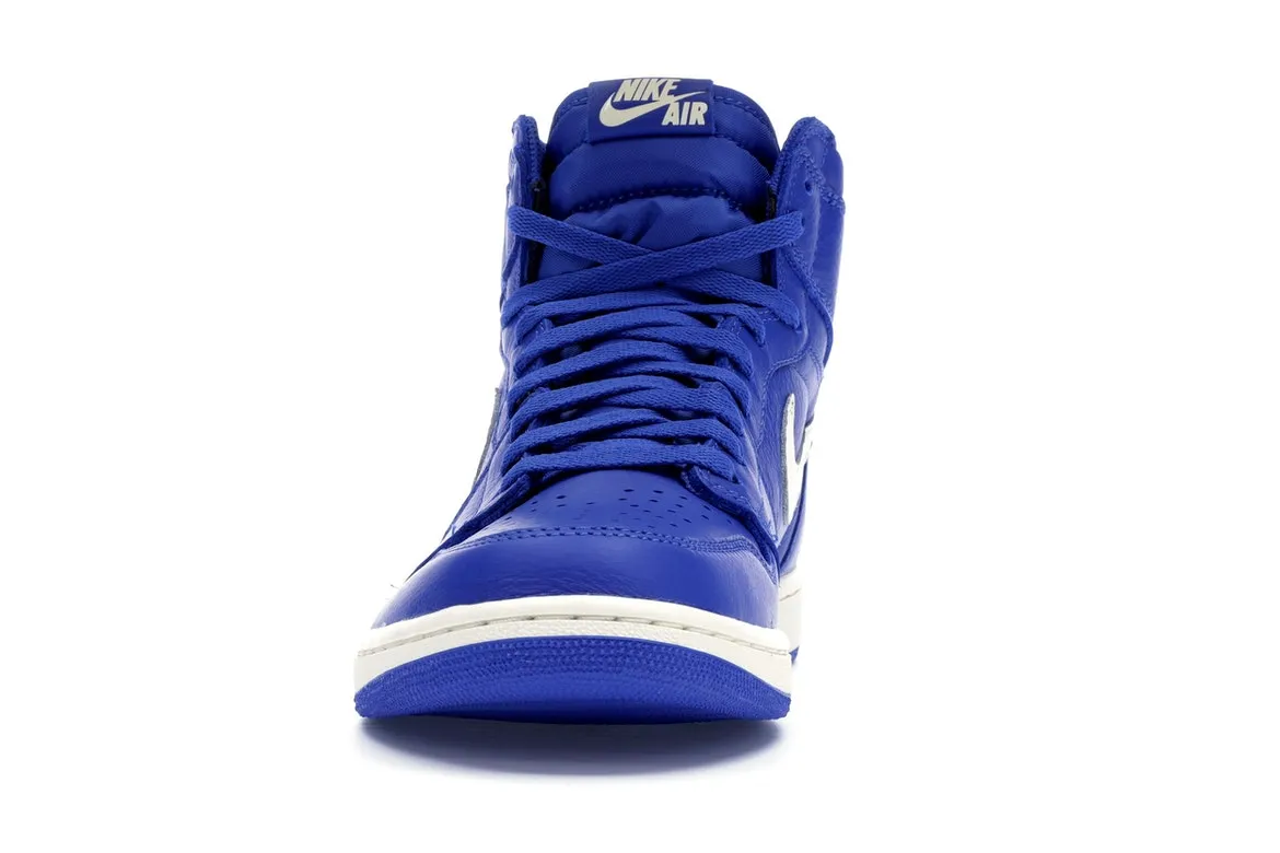 Air Jordan 1 Retro High Hyper Royal