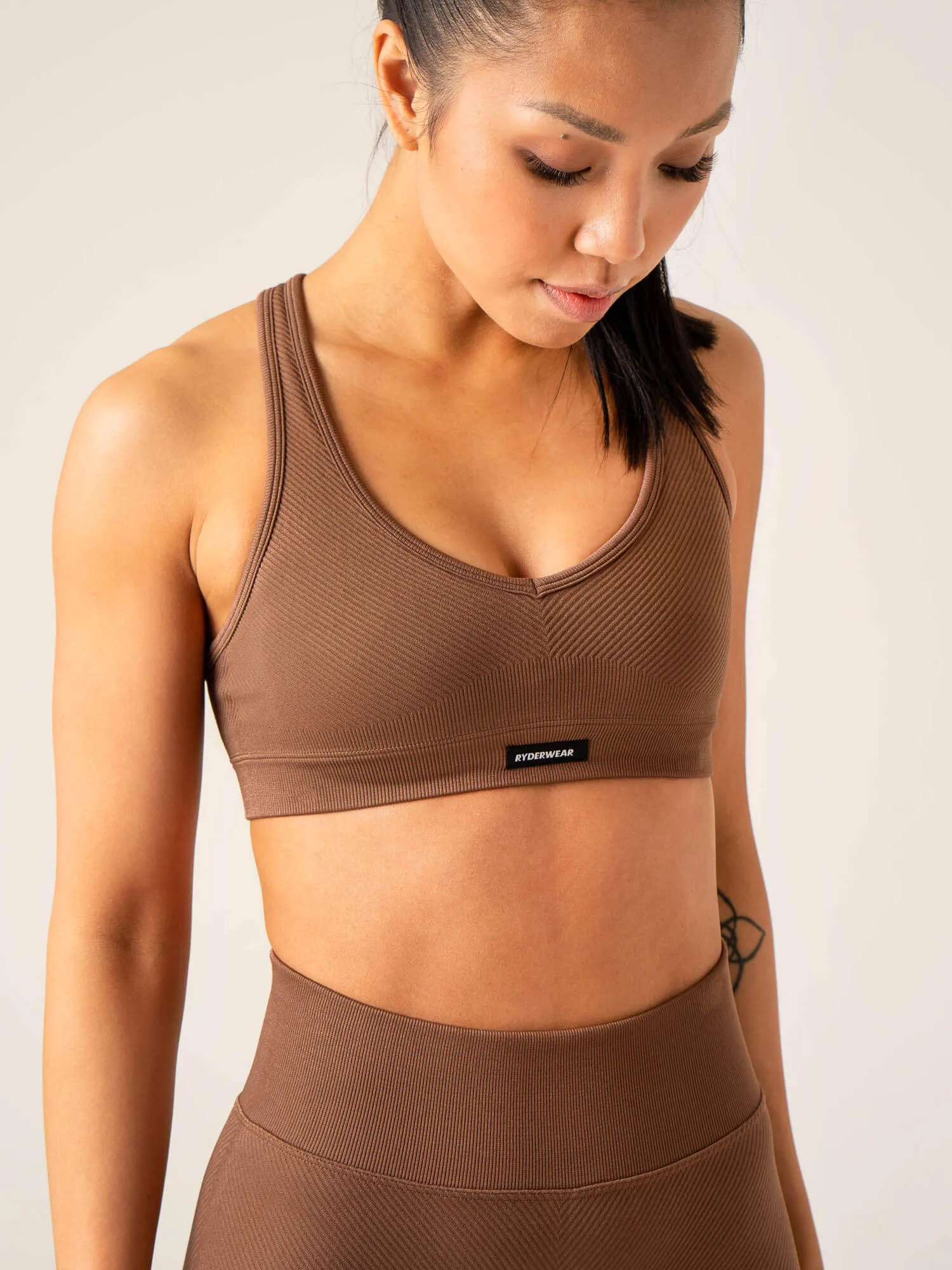 Circuit Rib Seamless Sports Bra - Chocolate