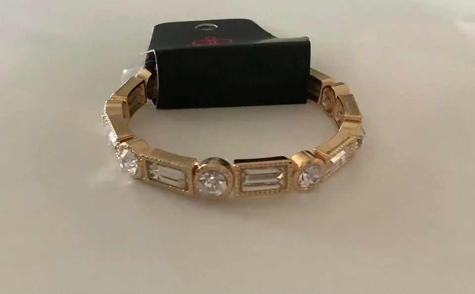 Classic Couture Gold Bracelet and Mystery Piece