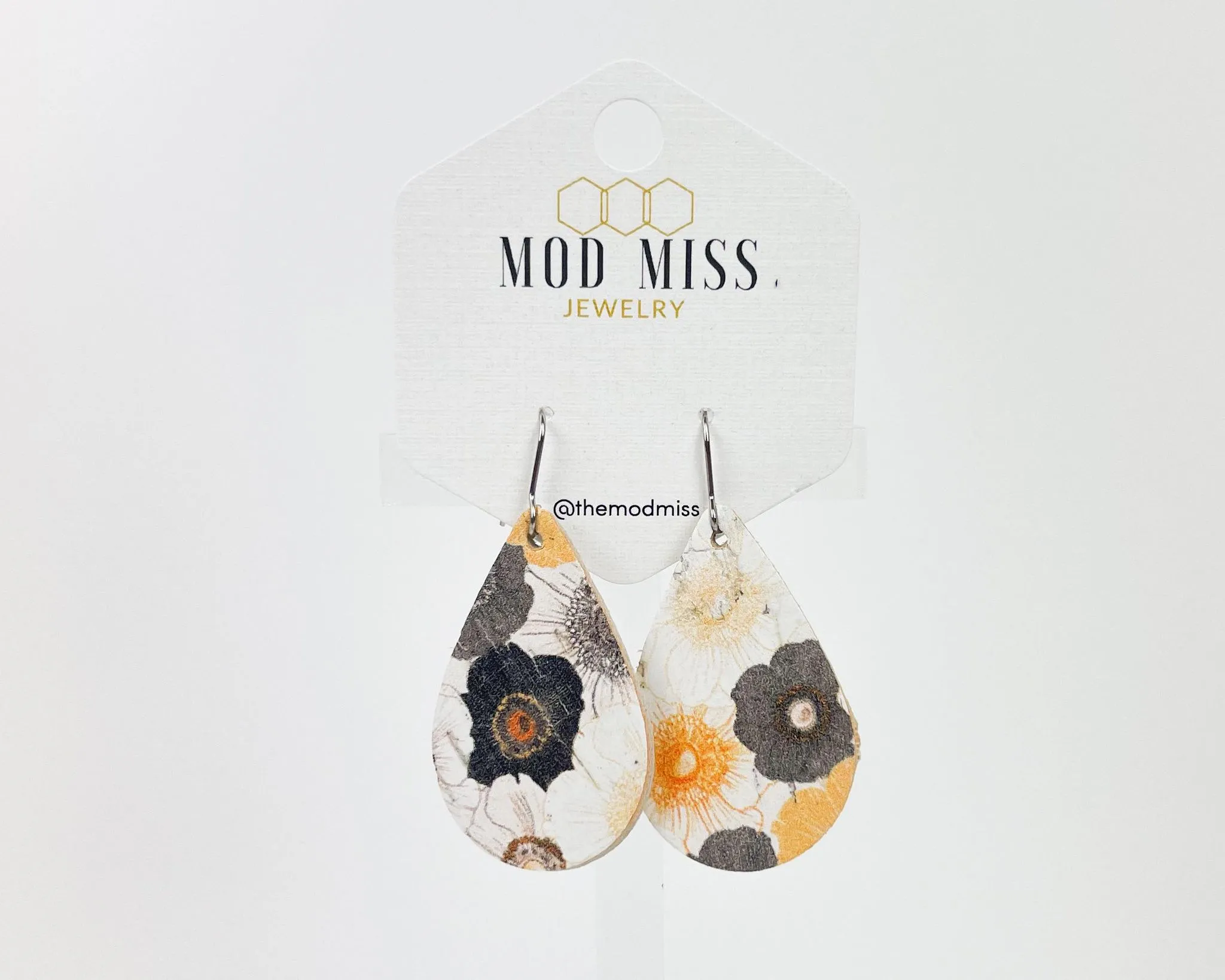 Cork Leather Teardrop Earring Anemones