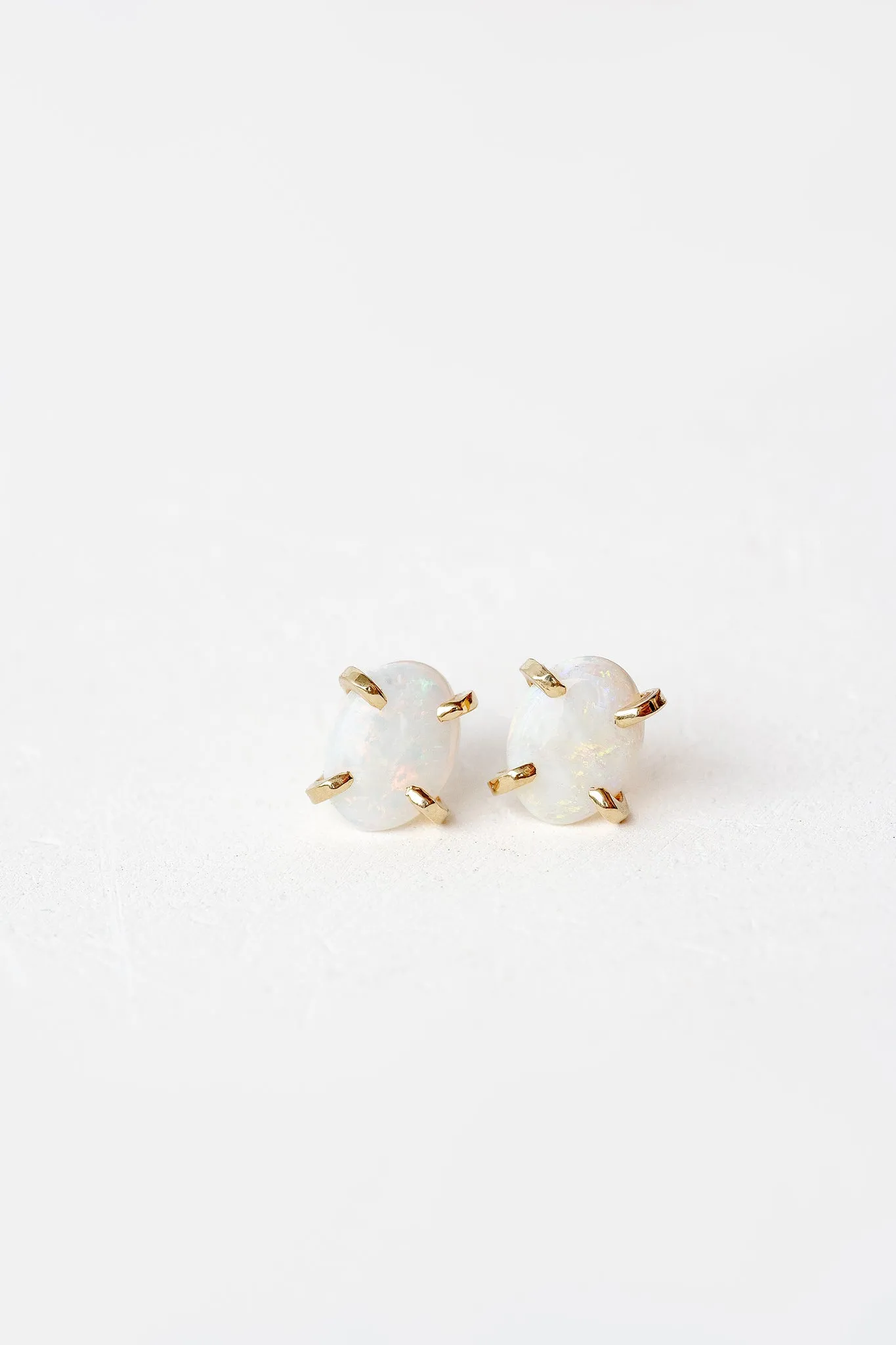 Elements Spectra Studs