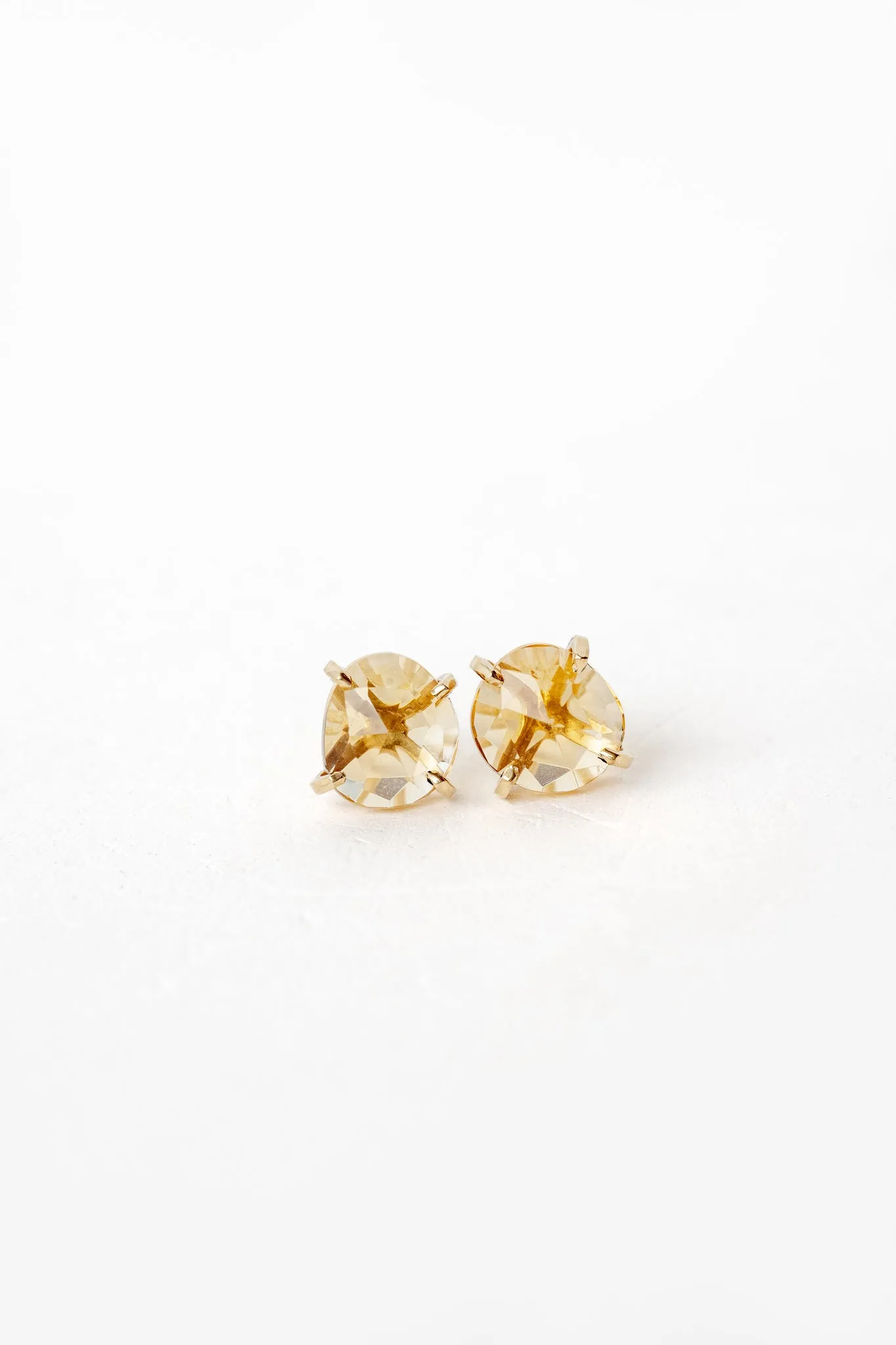 Elements Spectra Studs