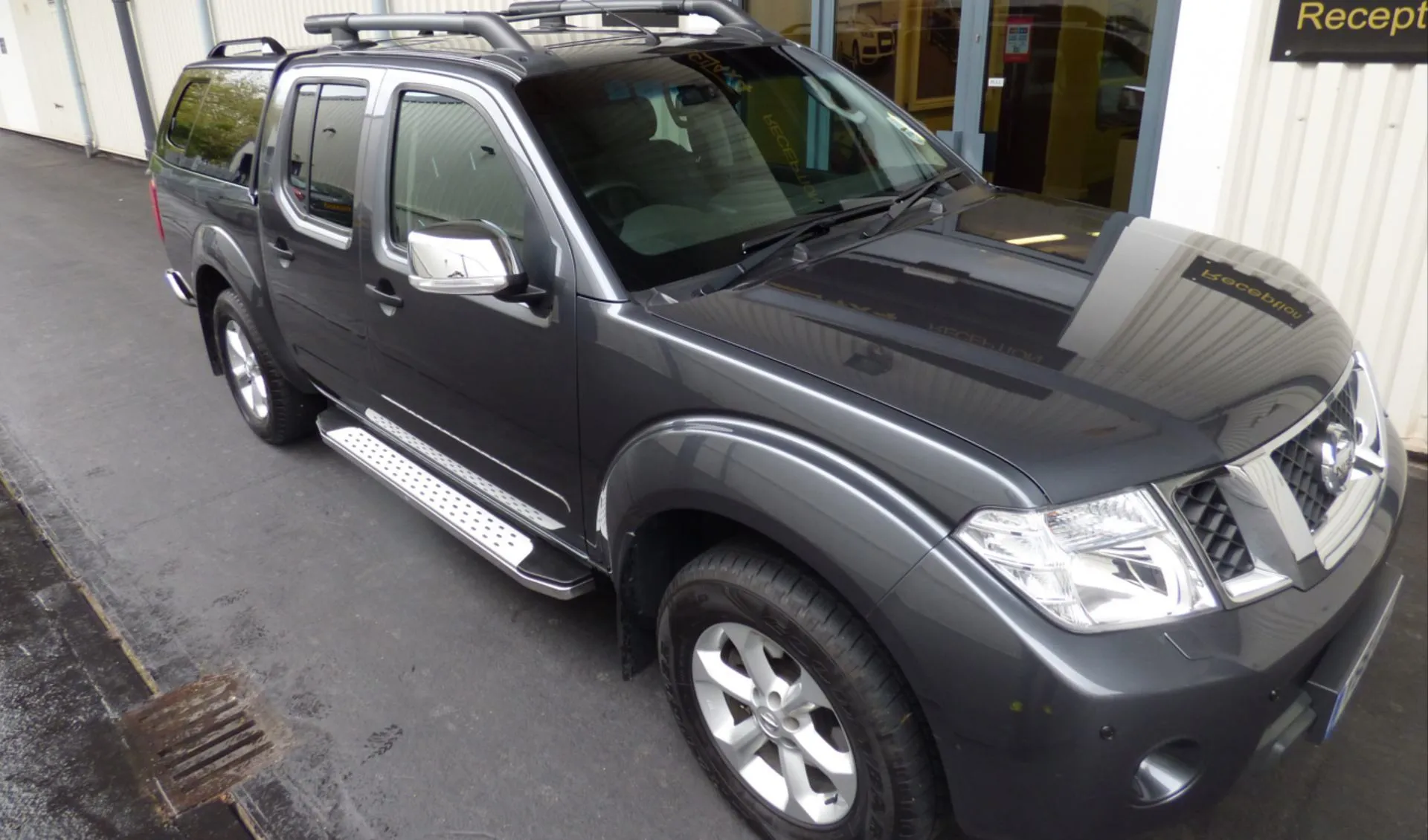 Freedom Side Steps Running Boards for Nissan Navara D40 Double Cab 06-15