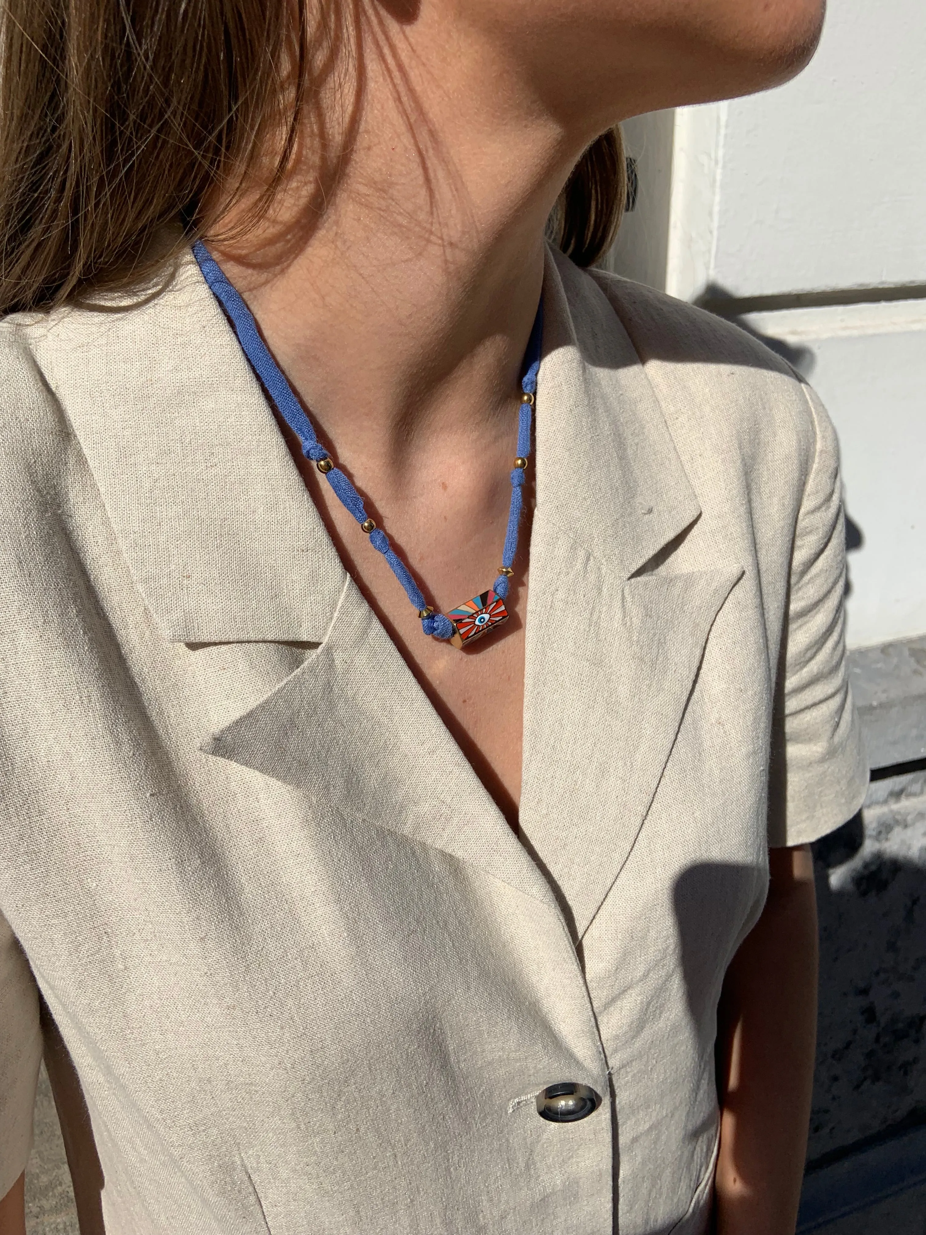 Noemie necklace blue cilinder