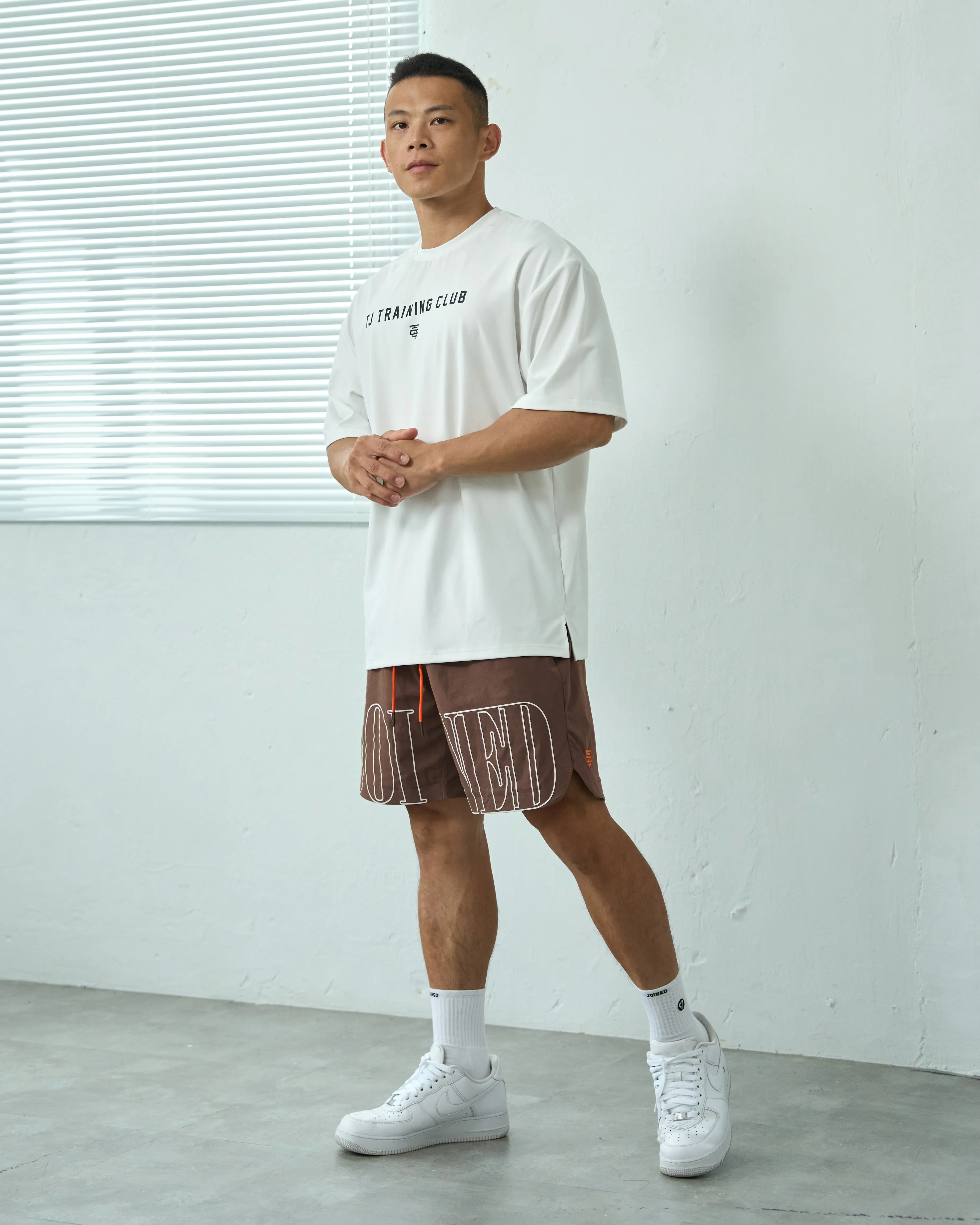 Quad Logo Side Slit Stretch Shorts